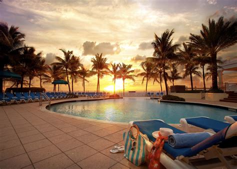 Pelican Grand Beach Resort En Fort Lauderdale Area