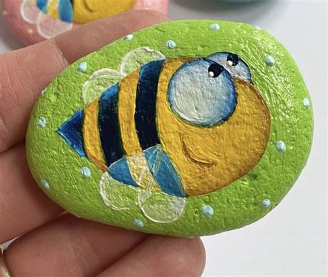 Pin By Amber Wangemann On Rock Art Stone Art Diy Rock Painting Art