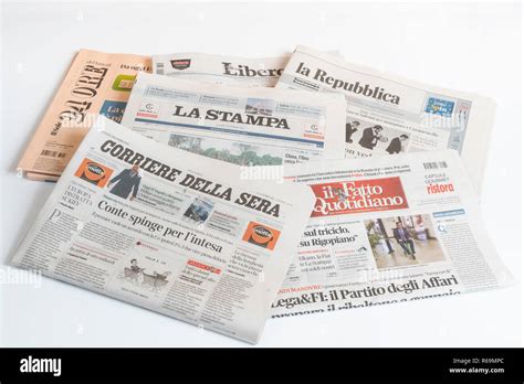 Italian Newspapers Hi Res Stock Photography And Images Alamy