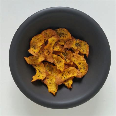 Ricetta Chips Di Zucca Al Forno Aromatizzate Al Rosmarino