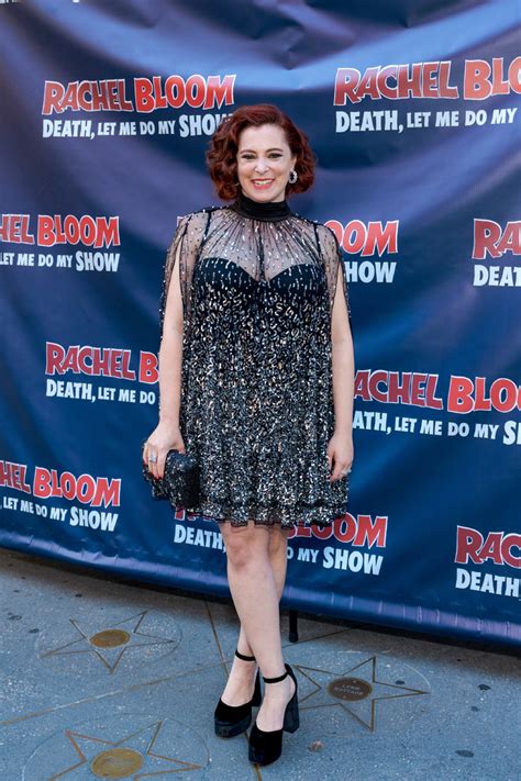 Photos Rachel Bloom And Friends Celebrate Opening Night Of Death Let