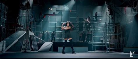 Kamli Song Full – Dhoom 3 HD Video Watch And Download - Entertainment