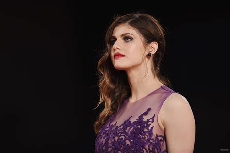 2720x2359 Alexandra Daddario Women Face Blue Eyes Brunette Wallpaper