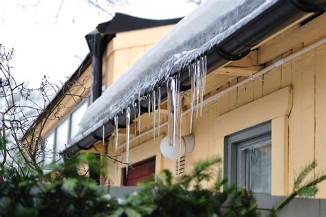 What Is Heat Tape? How to Prevent Frozen Pipes