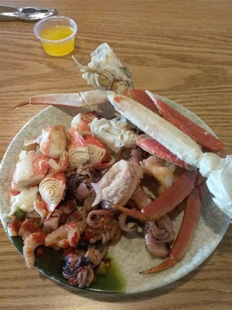 Annual Christmas Seafood Buffet Lunch : r/Seafood