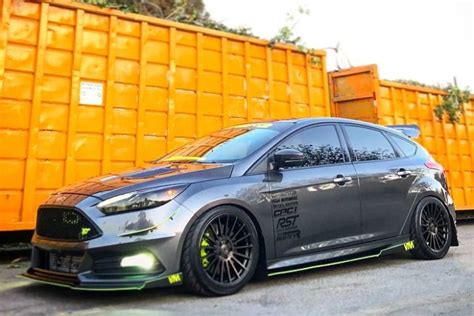 Ford Focus ST Mk3 Grey TSW Luco Wheel Front