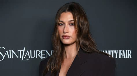 Hailey Bieber Compartió Su Rutina De 3 Pasos Para El Cuidado De La Piel