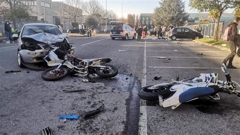 Morto Il Motociclista 16enne Dopo L Incidente A Biassono L Ipotesi