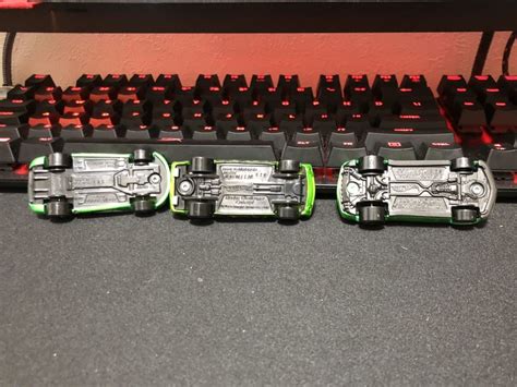 Yahoo オークション Hot Wheelsミニカー シボレーカマロss ダッジ チ