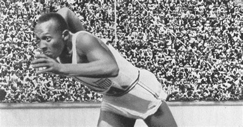 Jesse Owens And Hitler Shook Hands At The 1936 Summer Olympics