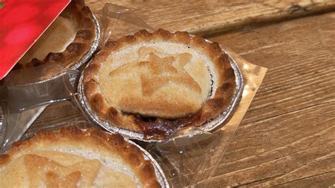 Tesco's 6 Merry Mince Pies | The Arnold Review