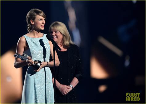 Photo Taylor Swift Mom Andrea Cancer 09 Photo 4252451 Just Jared