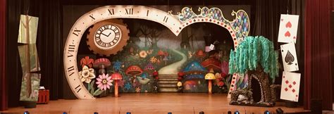 Alice In Wonderland Set Design