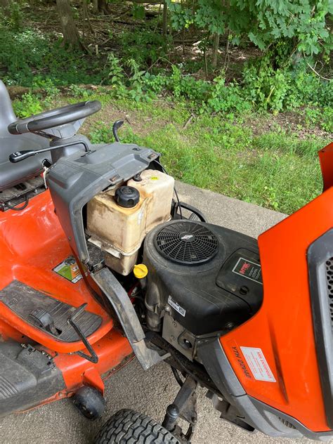 Husqvarna Yth22v42 Riding Mower 41567