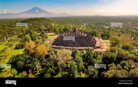 Aerial view of Borobudur temple Stock Photo - Alamy