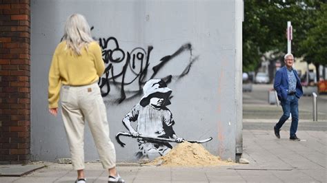 Banksy What Do We Know About The Anonymous Artist Bbc News