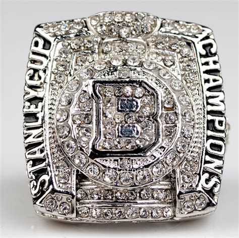 Boston Bruins 2011 Stanley Cup Champions Replica Ring Size 11