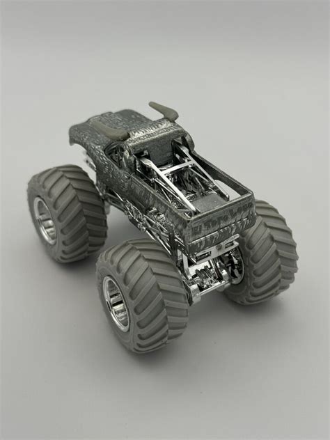 El Toro Loco Monster Jam Silver Collection Hot Wheels 25th Anniversary 2017 Ebay