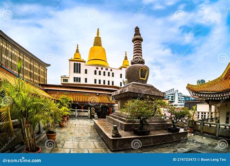 Relic Stupa Of Venerable Hong Choon At The Kong Meng San Phor Kark See