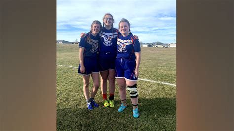 Rugby Team Sends Support During Covid 19 Crisis Uw Platteville News