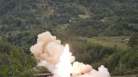 Korut Tembak Rudal Balistik Ke Lepas Pantai Korsel Beritabali