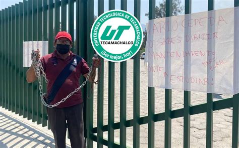 Maestros protestan por despidos en la UT Tecamachalco Telediario México