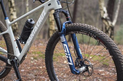 Test Rockshox Sid Sl Ultimate 2024 Compressiedemping Nu Met Drie Standen Velozine