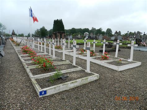 Fichier 70311 Luxeuil les Bains cimetiere carré militaire