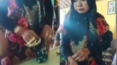 Viral Emak Emak Reunceum Emas Disoraki Saat Antre Bansos Terungkap