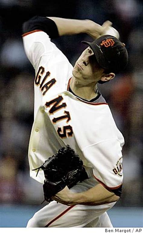Giants' Lincecum wins Cy Young Award