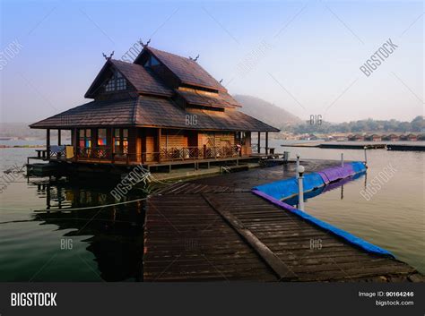 Raft House Lake Image & Photo (Free Trial) | Bigstock