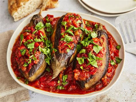 Imam Bayildi geschmorte Aubergine nach türkischem Rezept eatbetter