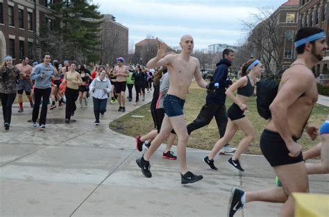 3 27 14 Nearly Naked Mile Features Purdueexponent Org