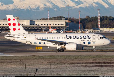 OO SSX Brussels Airlines Airbus A319 111 Photo By Jon Marzo ID