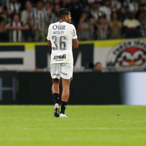 Wesley Relembra In Cio No Futsal E Chegada Ao Corinthians