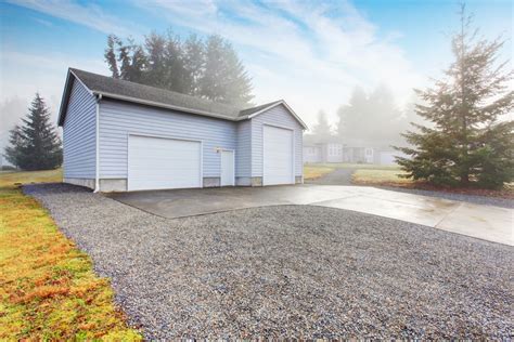 How To Level Gravel Driveway (A Detailed Guide) - Farmer Grows