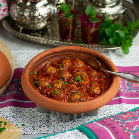 Kefta Mkaouara Moroccan Meatball Tagine