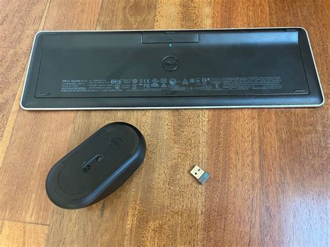 Dell Wireless Keyboard Km714 And Dell Ms300 Mouse Wusb Dongle Set Plug