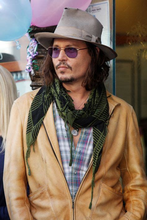 Johnny Depp With Hat 90s Fashion Grunge Outfits Green Scarf