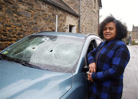 Plouguiel La Voiture De L Lue D Grad E C Est Comme S Il Y Avait Eu