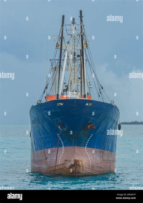 Small Cargo Ship Hi Res Stock Photography And Images Alamy