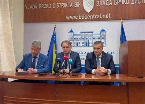 Vlada Federacije Bosne I Hercegovine Premijer Nik I Sa