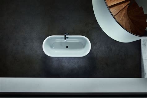 Bette Freestanding Bath Lux Oval Silhouette X X Mm