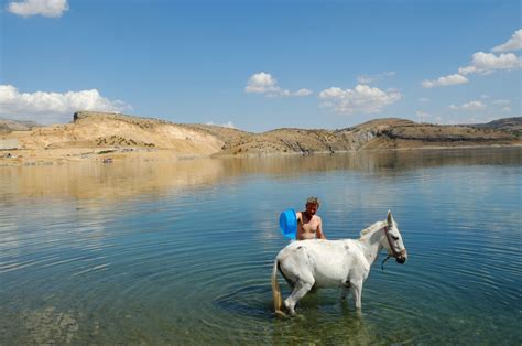 Eye on the Fertile Crescent: Life Along the Mideast’s Fabled Rivers ...