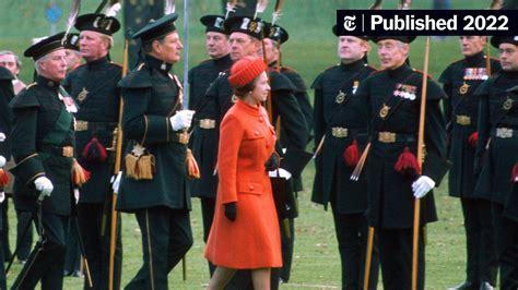 How Queen Elizabeth II’s Style Shaped the World - The New York Times