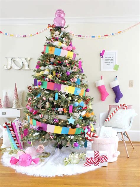 Candy Land Christmas Tree - Lines Across