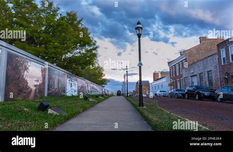 Beautiful Painted Floodwall Murals Depicting The History Of Paducah Ky