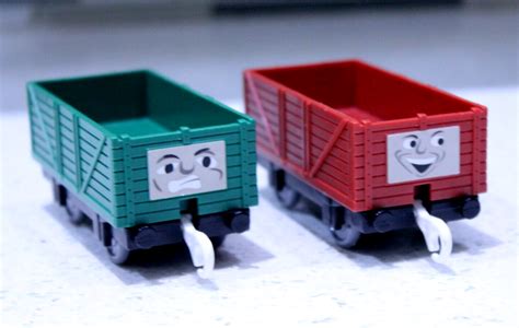 Thomas Friends Trackmaster Troublesome Truck Car Red Green Hit Toy