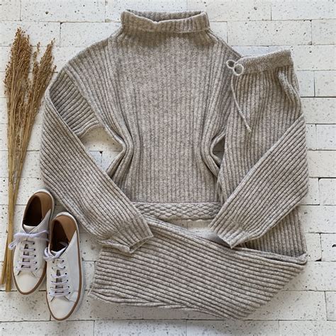 CONJUNTO TRICO MOUSSE CROPPED E CALÇA PREMIUM NUDE Dondoca Moda Feminina