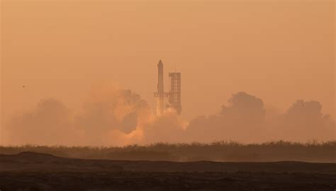 Spacex Starship Launch Presumed Failed Minutes After Reaching Space